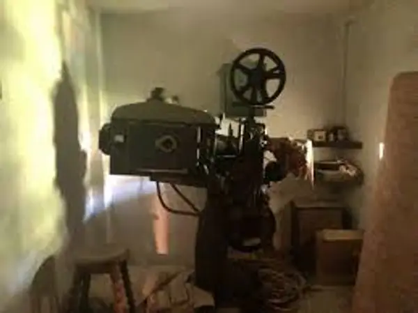 Máquina de cine original del Cine San Fernando